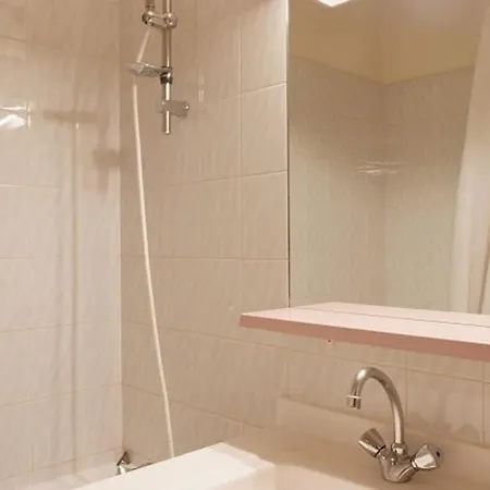 Apartamento Confortable Avec Balcon, Wi-fi Et Parking A Pour 4 Pers - Fr-1-512-234 *